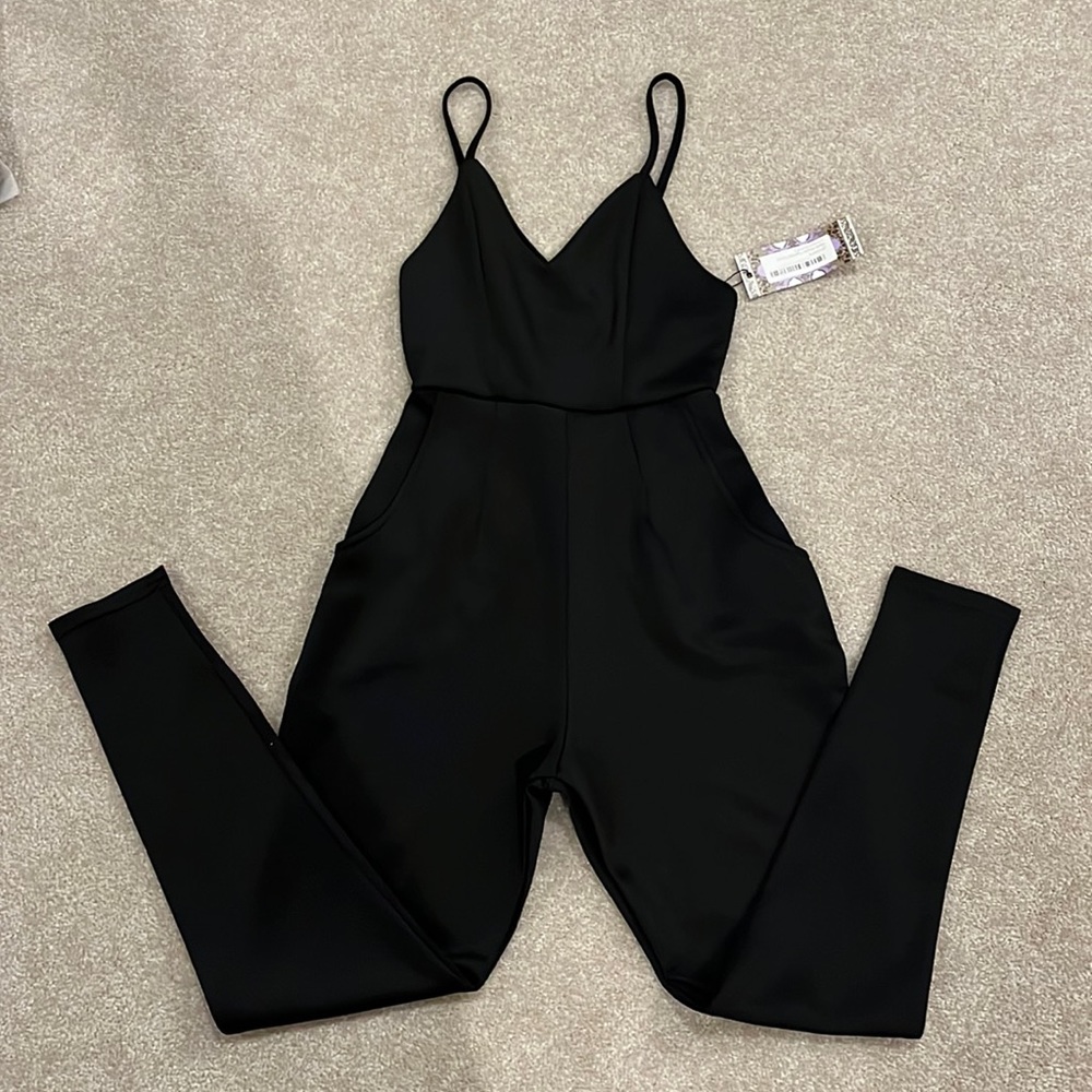 Womens black jumpsuit size 2 petite